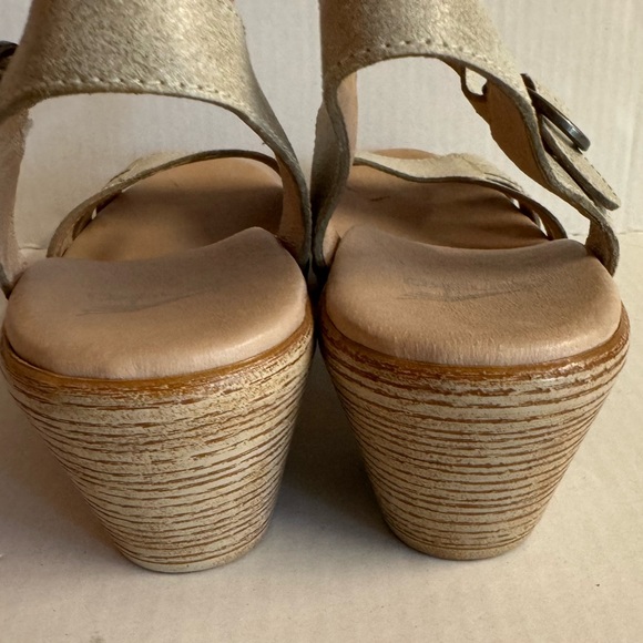 Dansko-Oyster Marlow Leather comfort sandals.Padded insole.2”heel.Size 38 - Picture 5 of 14